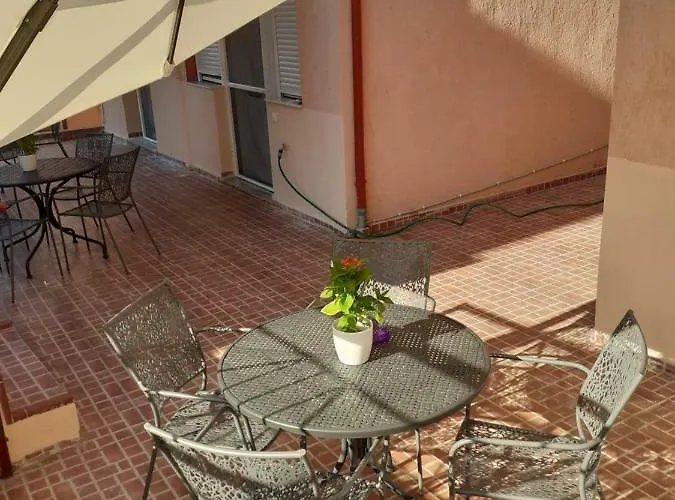 Maria-villa * Psakoudia